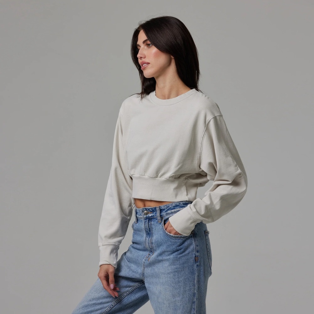TALENTLESS gray dolman crop crewneck